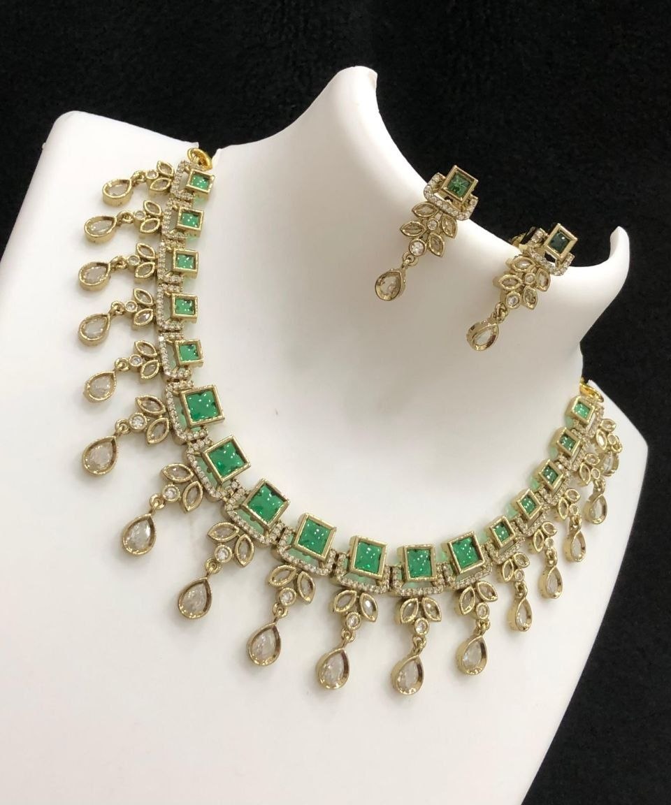 Victorian Stone Necklace set - Pink